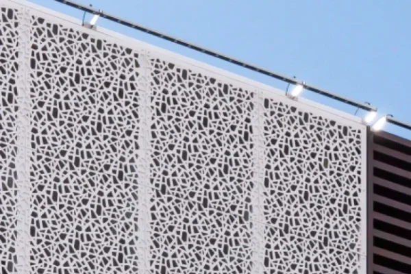 perforated_facades_bruag_cellon_8mm_design_50100_ral_9010_palatianou_office_building_gr_korydalos_01
